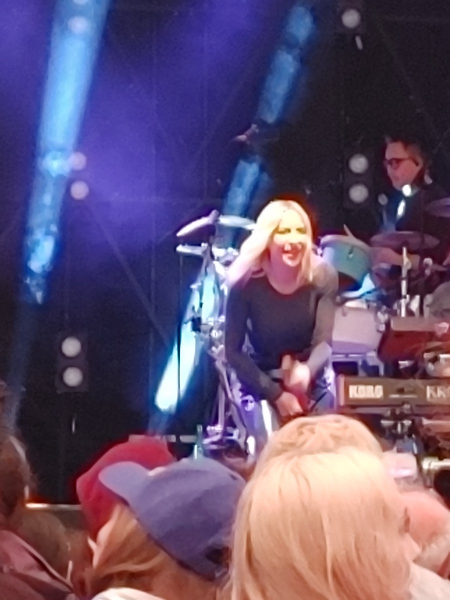 AlyssandreCote's tweet photo. Show de @MarieMaiReal a la st jean 😍 https://t.co/SLuRAydYP0
