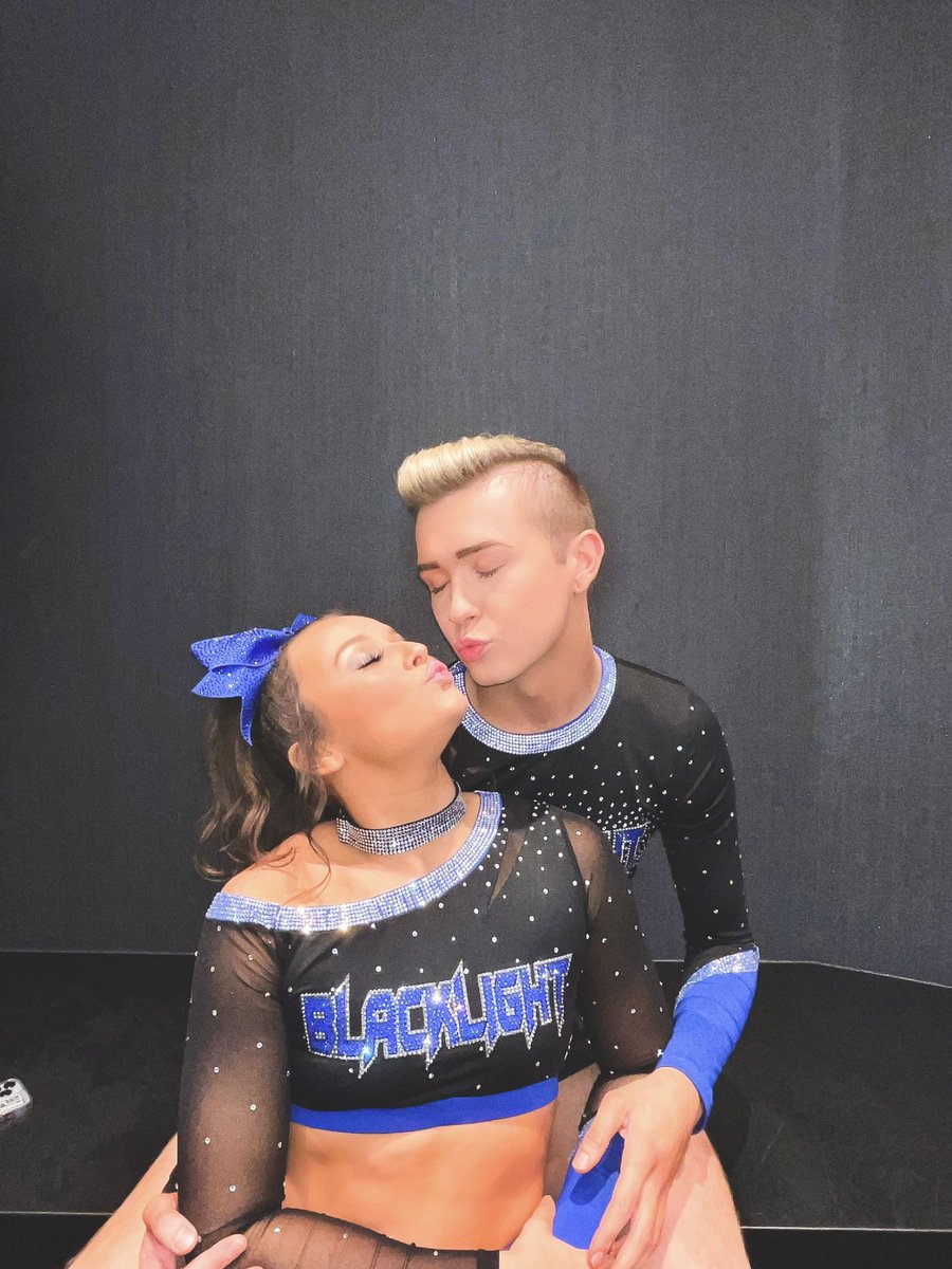 austinn0622's tweet photo. Blacklight round 2๐ค๐ก itโs time to party again๐ #projectx #shotsup #BFLB @prodigyallstars https://t.co/LVeneEkKZs