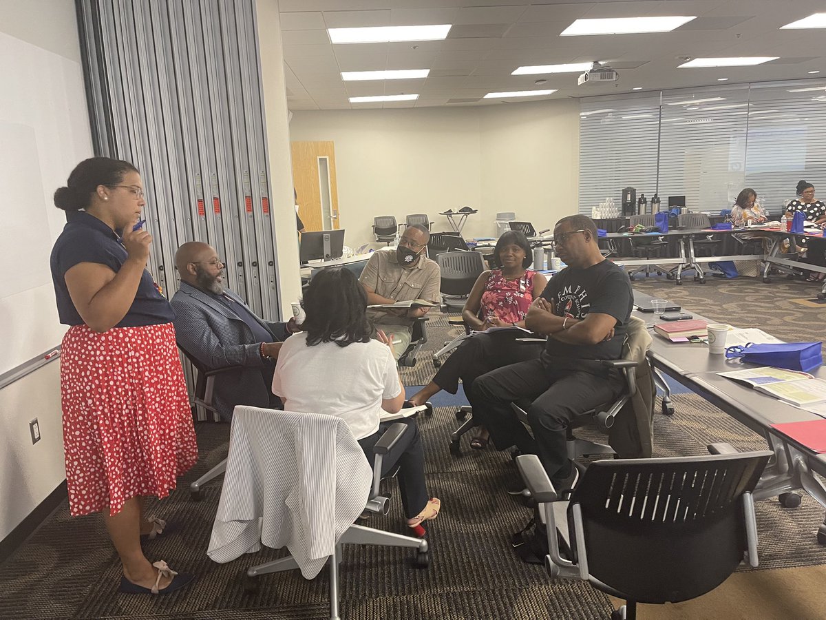 DrAWhitelaw's tweet photo. Reimagining 901 is Reimagining US. Student success will always be our number one priority and our Academic team is ready to tackle any obstacle to achieve greatness within our District. We will deliver beyond distractions! #MSCSBelieves ❤️ https://t.co/b11Ms6m6VO