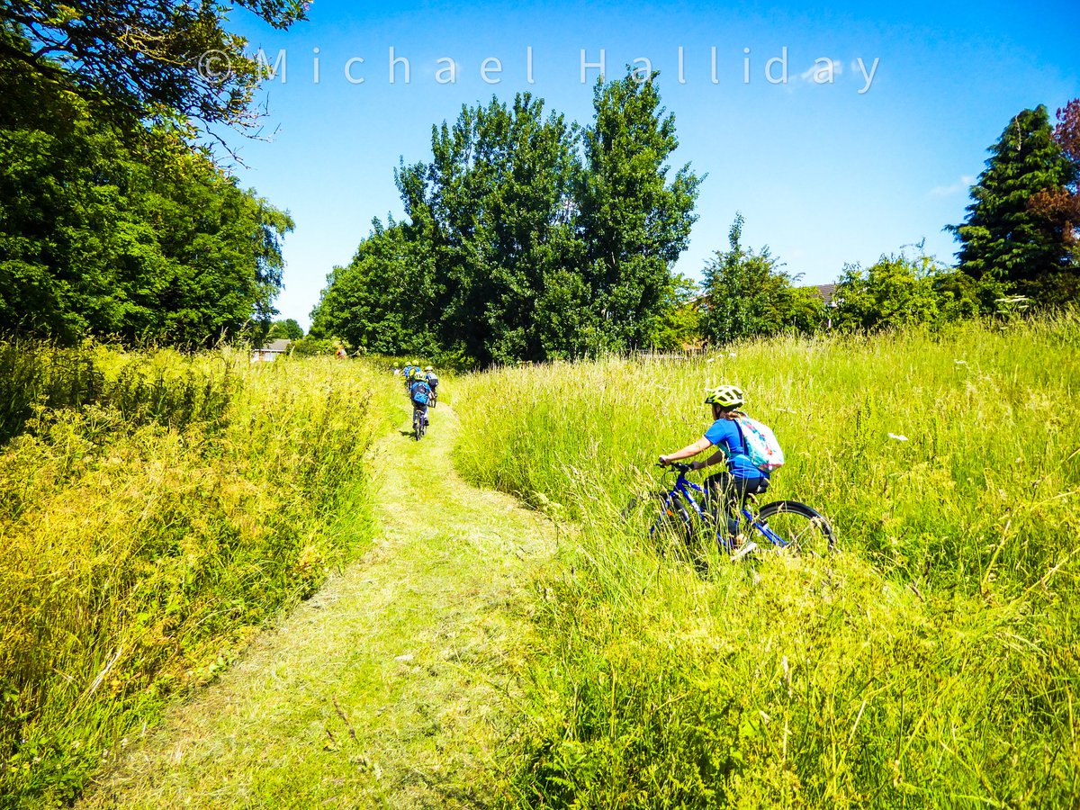 Using the grass tracks to build confidence and improve handling skills <a href="/RedesdalePrim/">Redesdale Primary</a> <a href="/bike4healthorg/">bike4health</a> @TerryCoaker <a href="/MrMShackleton/">Mr Shackleton</a> <a href="/MackleClaire/">Miss C Mackle</a> <a href="/frogbikes/">Frog Bikes</a>