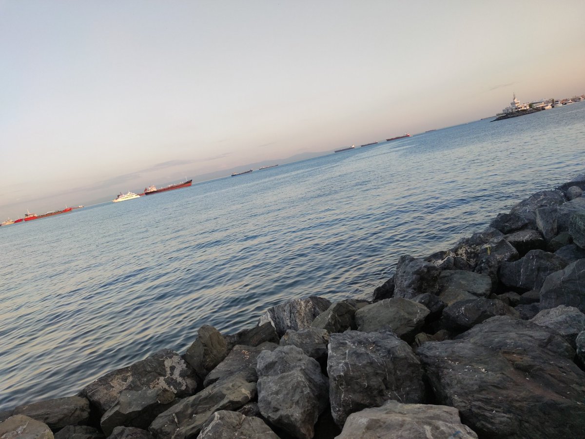 Tumblr75813495's tweet photo. Biz kaybedenler hep haklıydı ama hasret kalbine yer etmiyor.. https://t.co/KT8ADKWklU
