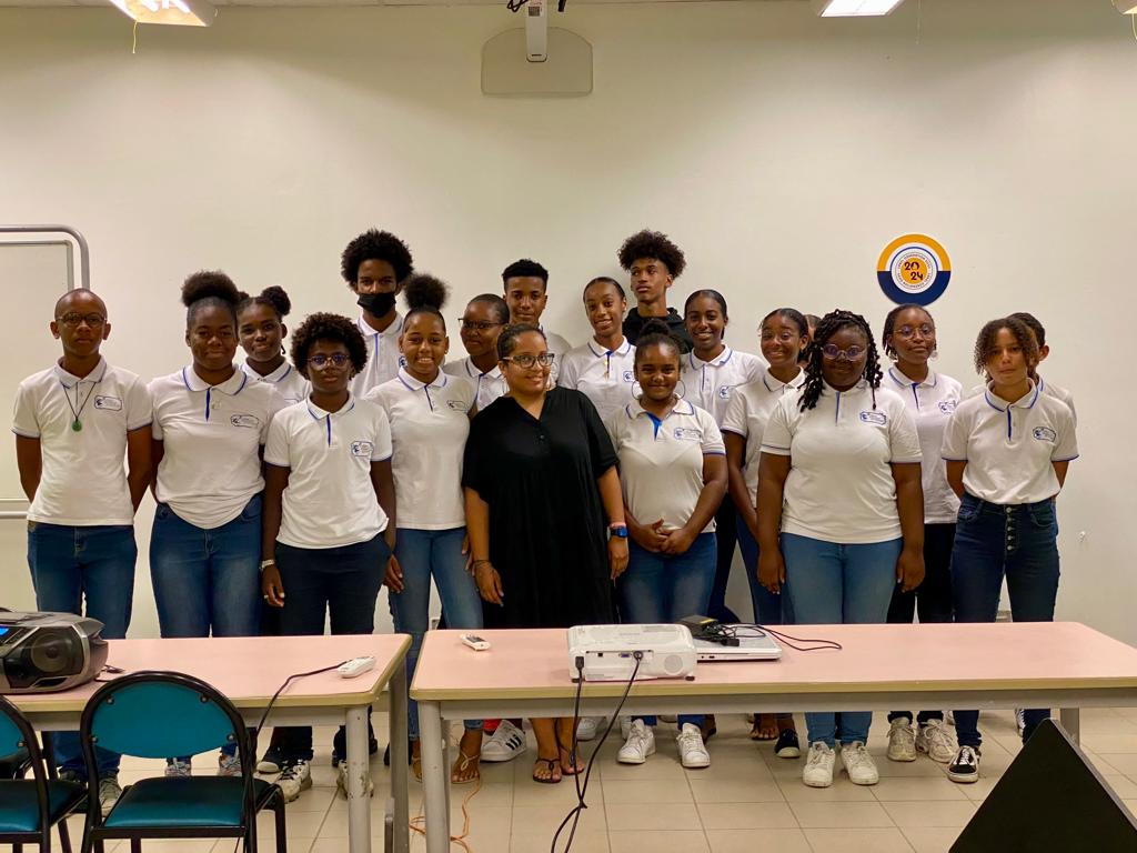 College Edouard GLISSANT tweet media