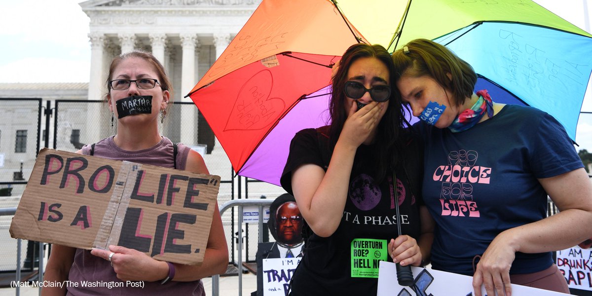 Photos: The scene outside the Supreme Court after Roe v. Wade was overturned wapo.st/3nlJTxH