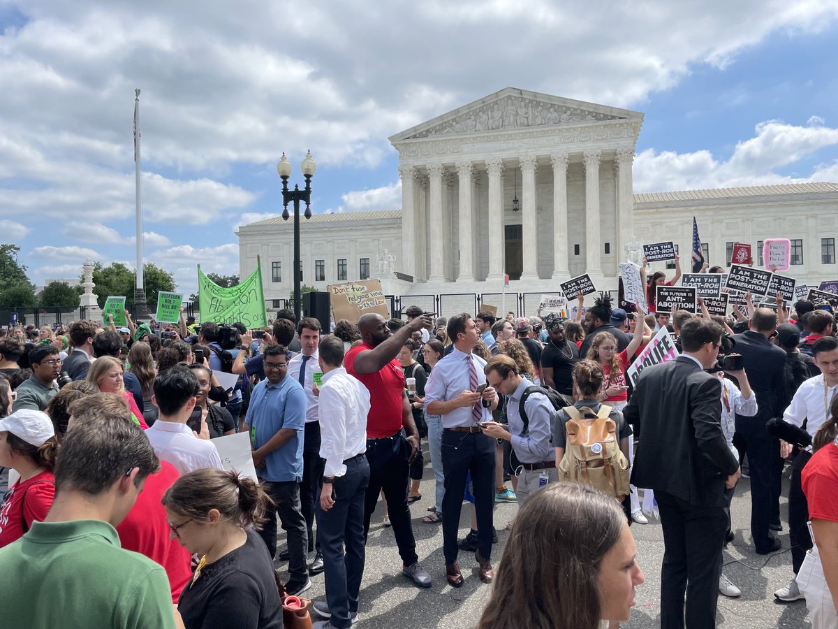 Pro e anti-aborto fuori dalla Corte Suprema a Washington ⁦<a href="/Agenzia_Ansa/">Agenzia ANSA</a>⁩