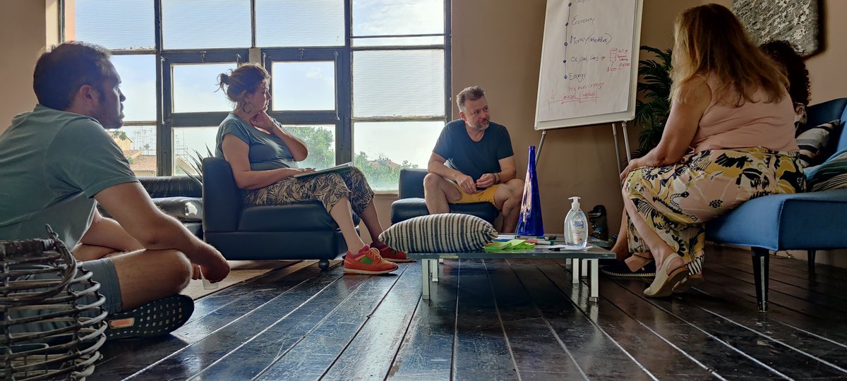 ShiverTweet's tweet photo. I am in awe for the amount of resonant energy, care, freedom, knowledge and fun of this first day of #OhanaMeetup. And this was only the beginning! Tomorrow is the big day of #OM22 
😊❤️🌊
Aloha ohana @CocoonPro https://t.co/Qp1j3GrXl6