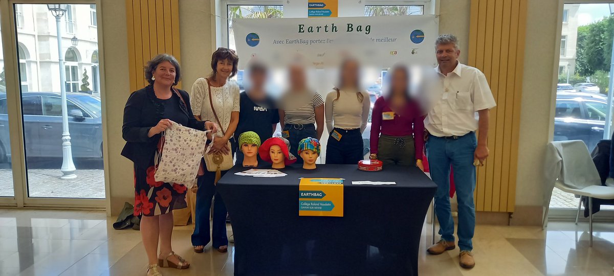 Les mini-entrepreneurs du collège ravis d’avoir pu présenter leur projet <a href="/LaManche50/">Département de la Manche</a> ce matin