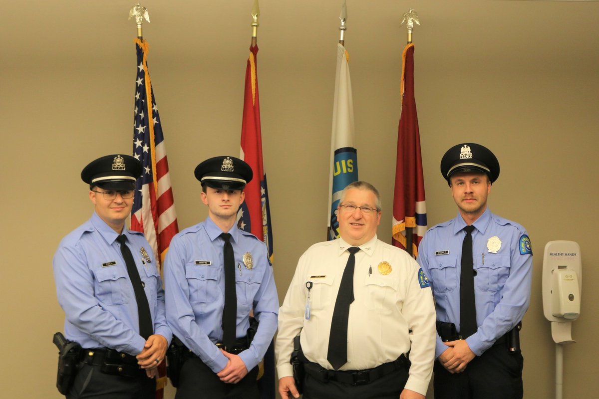 SLMPD's tweet photo. Please help us welcome back these three #SLMPD officers who were sworn in today during a retread ceremony. We are glad to have them back with us! #STL #SLMPDStrong https://t.co/U3BbStocRc