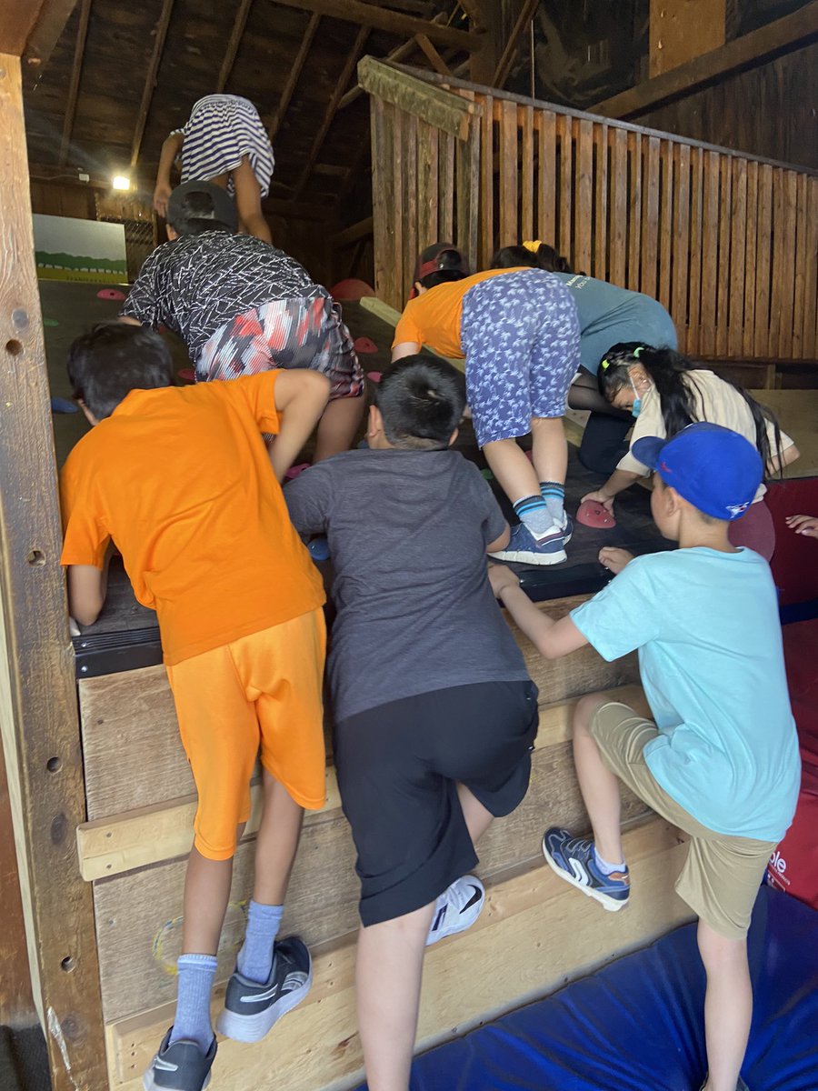 Awesome day at Brontë Creek! We explored the Gnome Path, saw the animals, had a picnic and played in the Play Barn!☀️🌳 <a href="/DesmondHDSB/">Viola Desmond Public School</a> <a href="/MsWilliams_HDSB/">Ms.Williams</a> <a href="/sajansz/">Stephen Jansz</a> <a href="/MadameArsicot/">Helen Arsicot she/her</a>