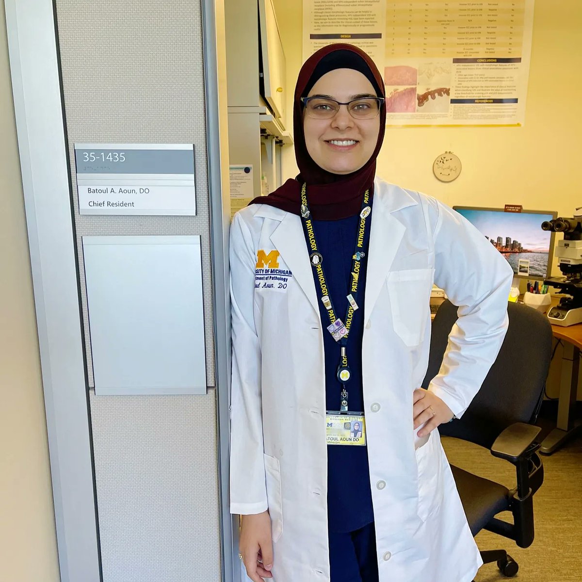 The chief will see you now 🙌
Here's to my fourth and final year of residency! Wish me luck #goblue #pathtwitter <a href="/UMichPath/">Michigan Pathology</a> <a href="/umichmedicine/">Michigan Medicine</a>
