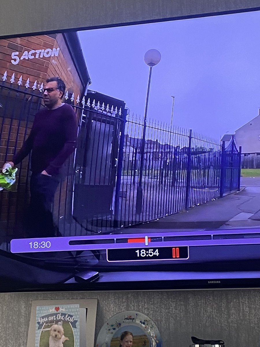 batesy139's tweet photo. @umarksiddiqui pops up on traffic cops 😂 https://t.co/lsg7mgRLkf