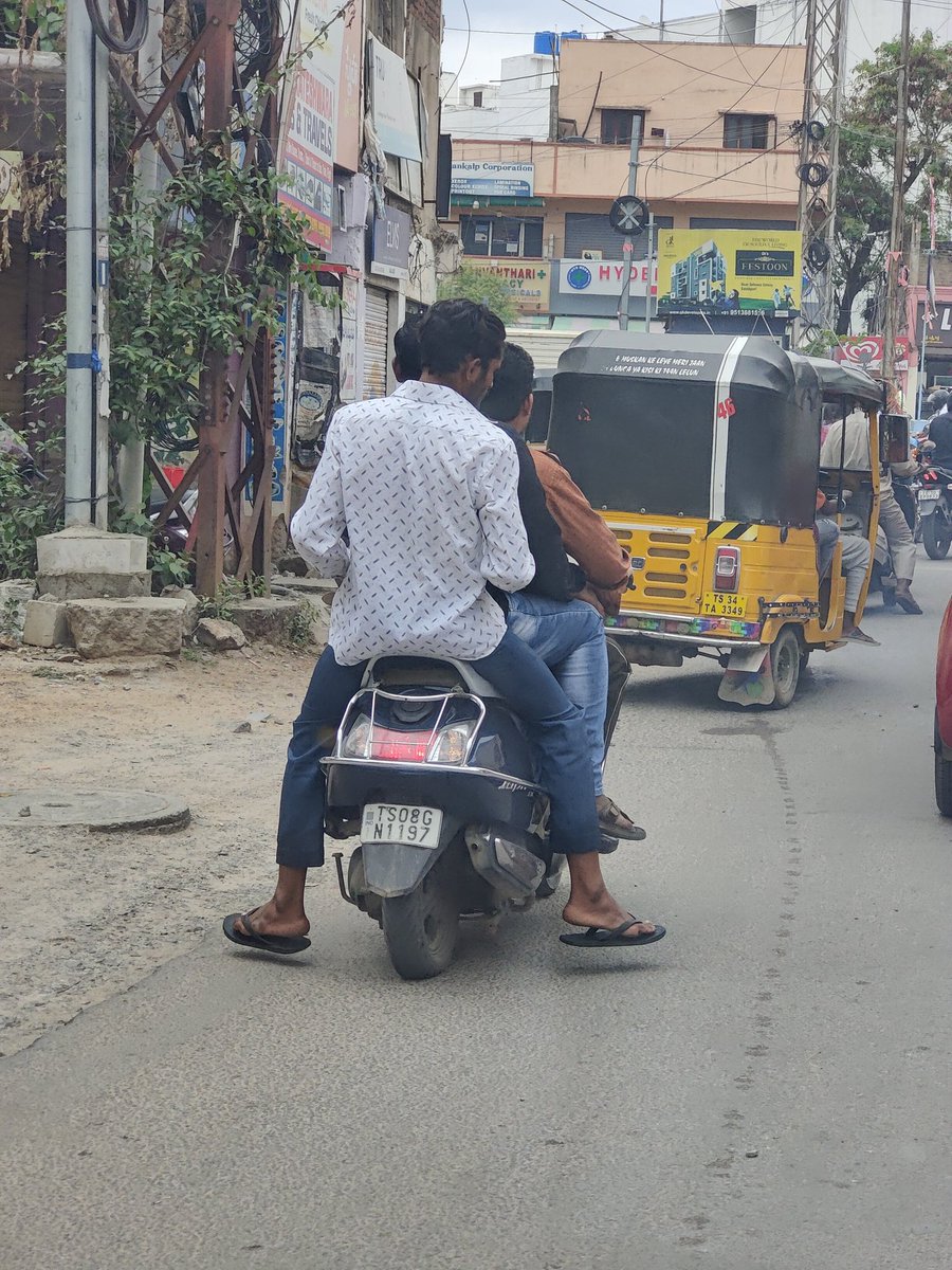 Saravana Kumar tweet media