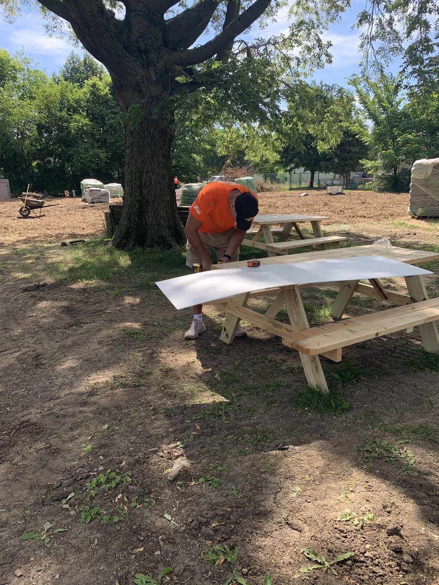 District team depot! Warren sharp community center!!! @HeatherD048 <a href="/GenevaHomeDepot/">Home Depot 1921</a> <a href="/AngSully5678/">Angela Sullivan (née Solís)</a> <a href="/AngelWhitefleet/">Angel Whitefleet</a>