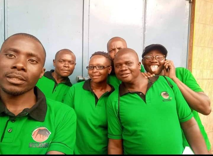 #partytimeeee.....Kuna wengine wakiamka asubui......?????...kata jina ,jirushe ndaniiii..na hakuna ugali sosaaa