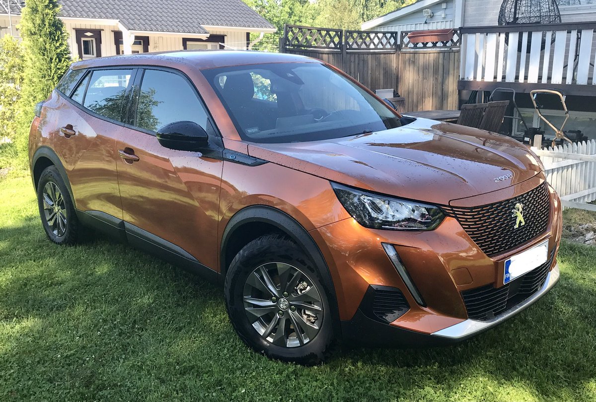 Hyvää Juhannusta 🔥🇫🇮
Juhannusajelulla näimme Kettu Repolaisen perheineen - ihmetteli varmaan sähköauton hiljaisuutta 🤔