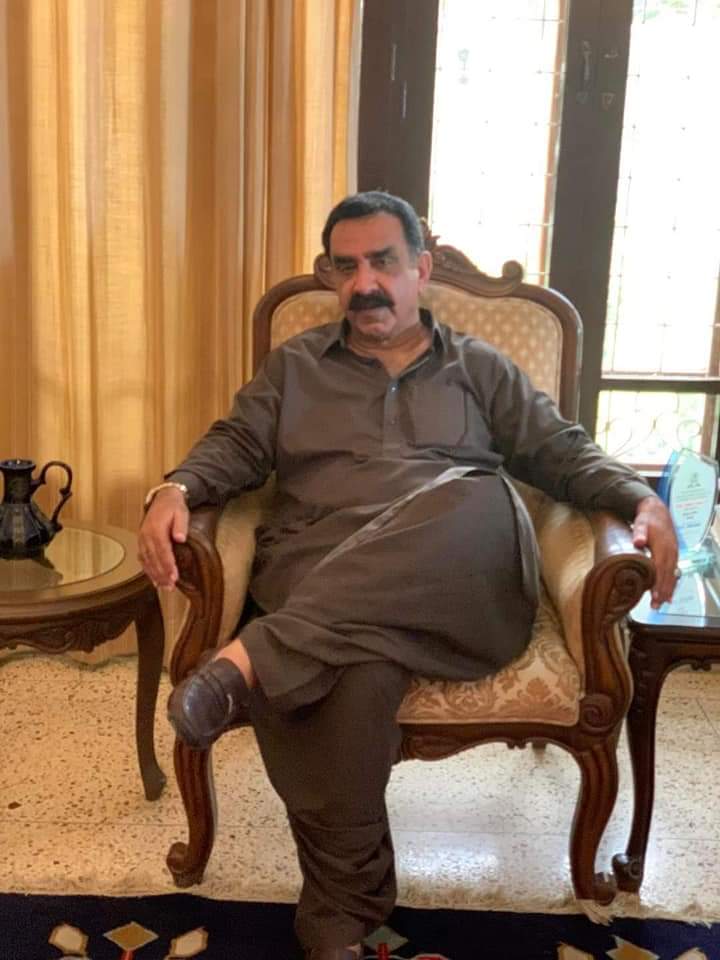 Mehmood84095974's tweet photo. جئے بھٹو 
Na 238 mna آغا رفیع اللہ 
Ps 90 mpa راجہ عبد الرزاق 
ہم خوش نصیب ہیں کہ ہمیں ان جیسے عوامی سوچ کے نمائندے ملے ہمیں فخر ہے اپنے mna mpa پر اللہ پاک آپ دونوں کو سلامت رکھے جو آپ نے سیٹ کی لالچ نہیں کرتے عوام کے حق کی بات کرتے ہیں 
ارمان قلندری  پی ایس90 سیکریٹری اطلاعات ر https://t.co/4UWBxjYuH0