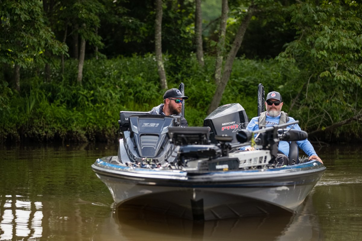 MajorLeagueFish's tweet photo. TOYOTA SERIES: Strong bites make for a solid weigh-in! Head to https://t.co/rSvmNb83I2 to watch the Northern Division pros weigh-in on Day 2: https://t.co/syo3Xcv5dx https://t.co/kUM7RBMKRz