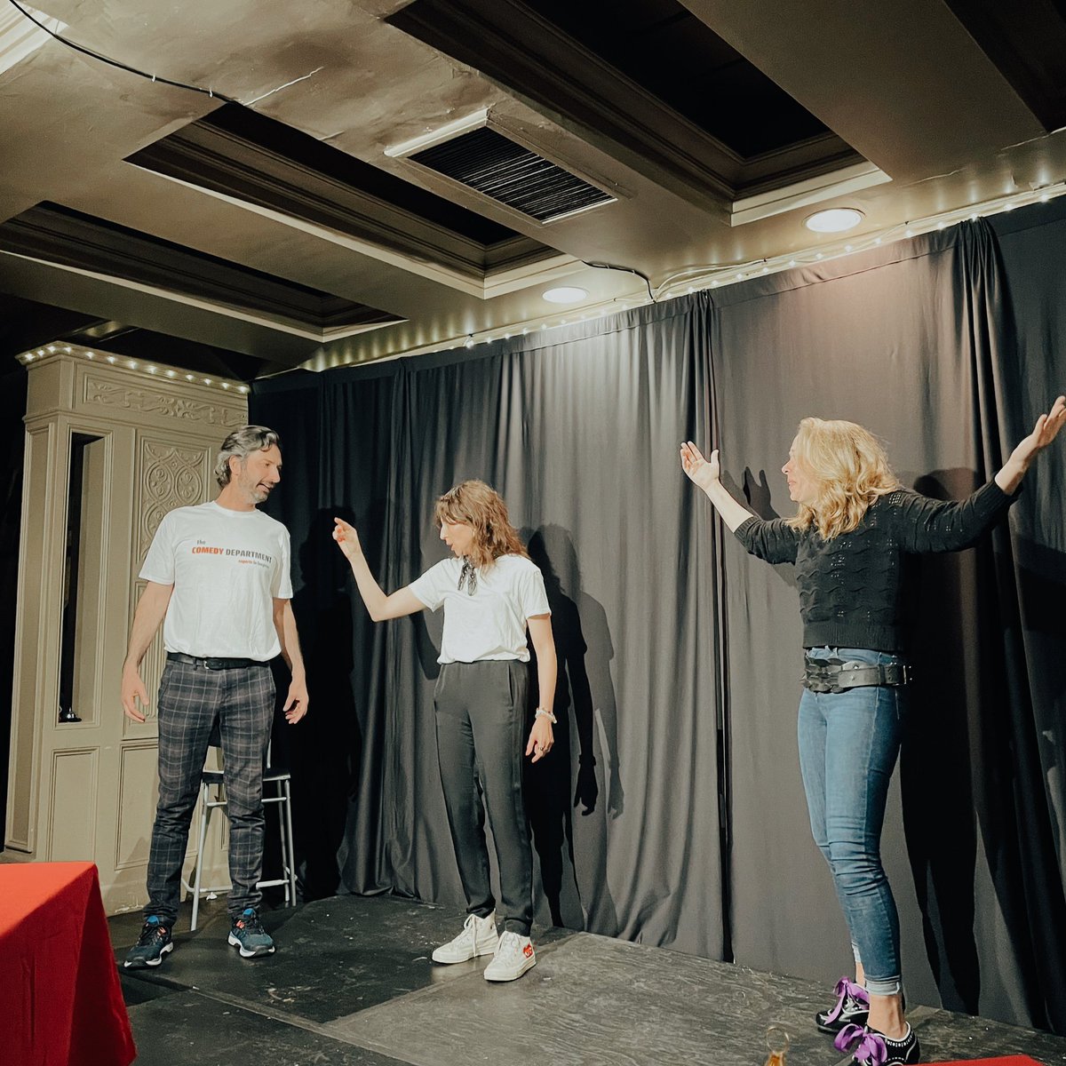 Had an absolute blast last night with #thecomedydepartment <a href="/DMilchard/">David Milchard</a> <a href="/improvchick/">Denise Jones</a> 
Hitting that funny bone!! Thanks for having me 😊