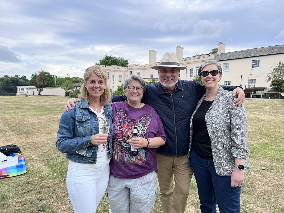 Notre Dame School UK tweet media