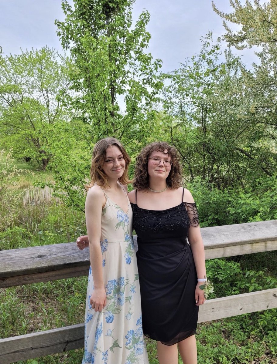 MHS_GreenTeam's tweet photo. Thank you for a great school year Mentor High! Janelle will be attending Ohio University to study environmental science and sustainability and Lina will be going to Hiram College for English and film studies. 

This is Janelle and Lina, signing off. 
💚Green Team 4ever💚 https://t.co/uaw5On9Nxq