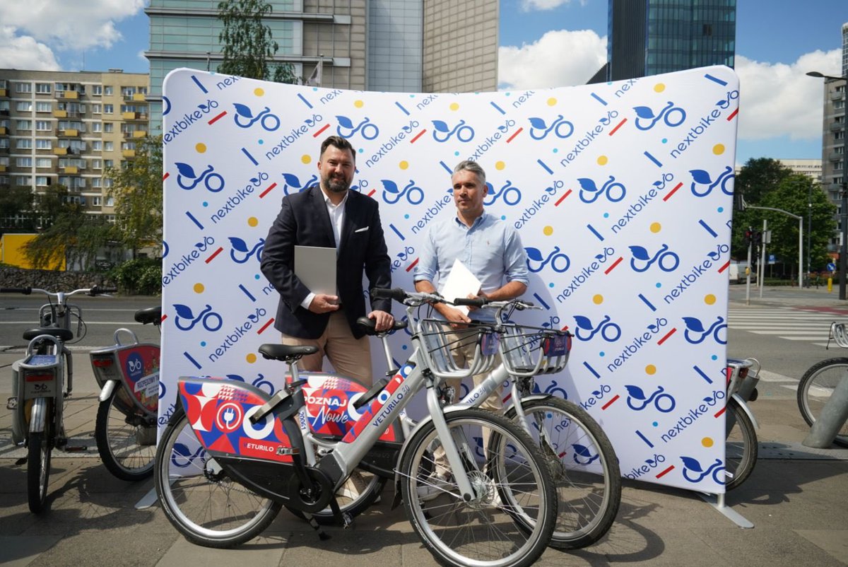 t_wojtkiewicz's tweet photo. You can say what you want, But we won it again🏆💪🥳 6 year contract worth 105m😁 kudos @NextbikePolska & @nextbike team❤️up to 5500 4G #smartbikes will rock in Warsaw🚴♂️🚴♂️🚴♂️ https://t.co/ihbzZp6wtn