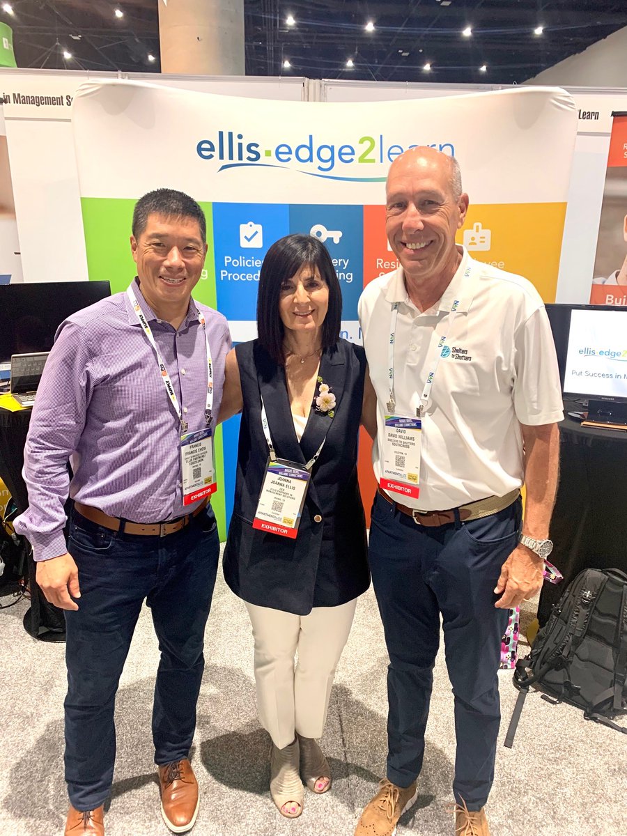 entrywaytalent's tweet photo. Great to visit with our friends @edge2learn at their booth at @NAAhq for #apartmentalize2022! We are loving the opportunity to meet in person with so many of our awesome partners. #apartmentalize https://t.co/JQ3Re2puiE