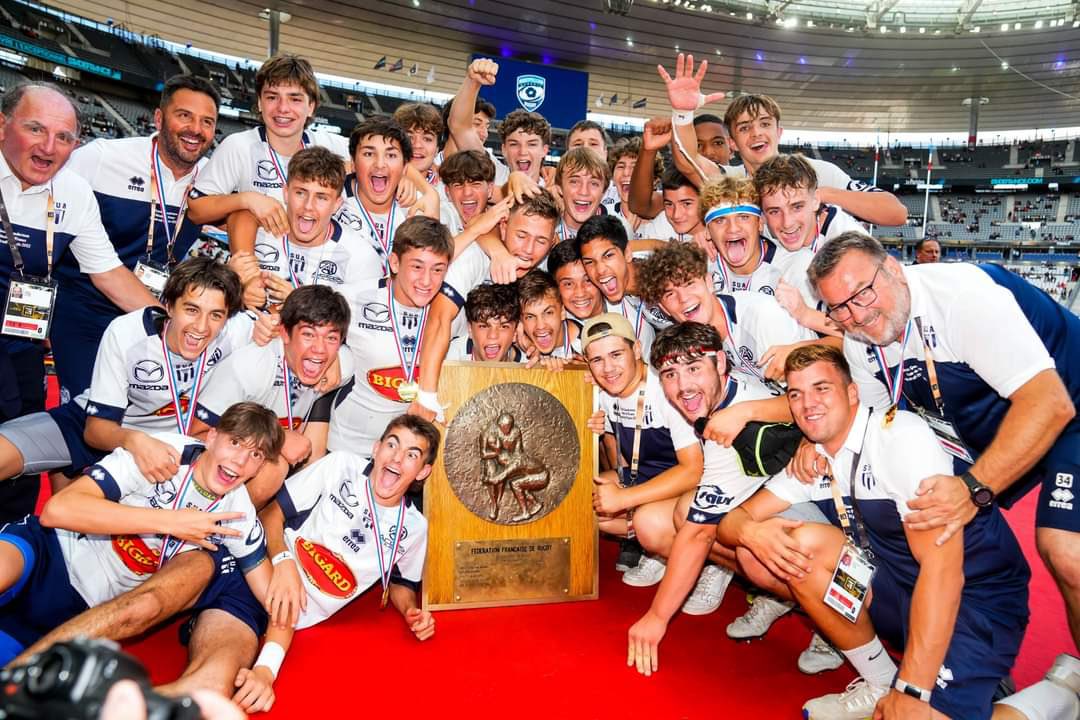 agen_rugby's tweet photo. Le bouclier est Agenais 🥇🤩

Nos Gaudermen sont sacrés Champions de France 

© Icon Sport https://t.co/6XAnZE9Juw