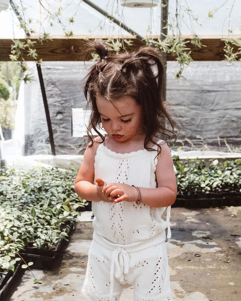 Haciendo jardinería con sus Abus. <a href="/Geralt_Mont/">𝙶𝚎𝚛𝚊𝚕𝚝 𝙼𝚘𝚗𝚝𝚐𝚘𝚖𝚎𝚛𝚢</a>