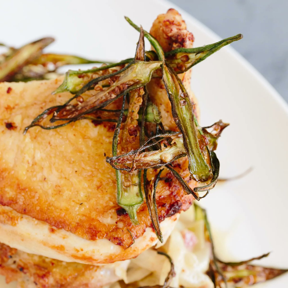 Dinner is served. 🍴 Joyce Farms Chicken, onion low-carb-onara, housemade bacon, bistro fries, pepper jelly 26. #abelbrownaugusta 

—
#joycefarms #chicken #dinner #southernfood #surreycenter #augustaga #loveaugusta #eatlocal