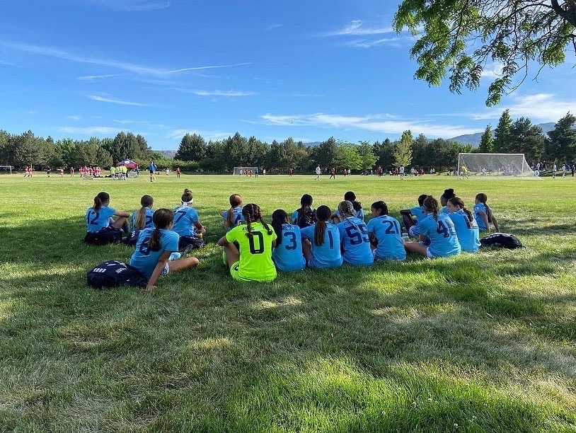 AtomicCityFC's tweet image. Holy moly guacamole. They’ve done it again. FWR Semifinals here we come! T scored a fabulous goal in the 70th min off a clipped-in diagonal ball from Kie to break their backline. T calmly collected it off her penetrating diagonal run and slotted it home