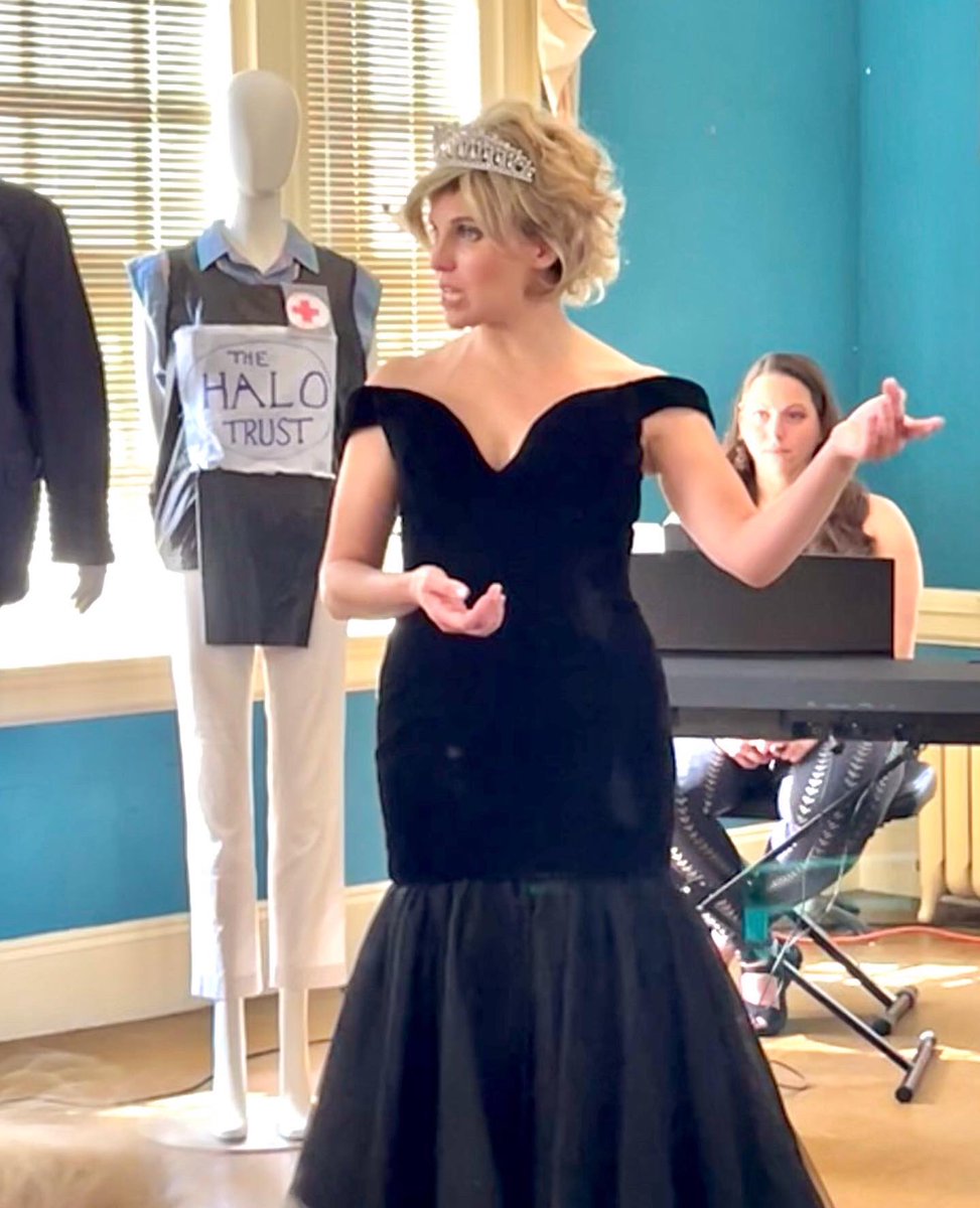 HistoryAtPlay's tweet photo. The last week has been a whirlwind for #DianaofLOVE . We are eager to invigorate the #spirit of #princessdiana . Learn more at https://t.co/5wHFMla1y7.

#featuring the exceptional #musical #stylings of Zoë Knight &amp; #original #art of Artist Joanna Ciampa (art pictured here). https://t.co/C46Zrg1f2q