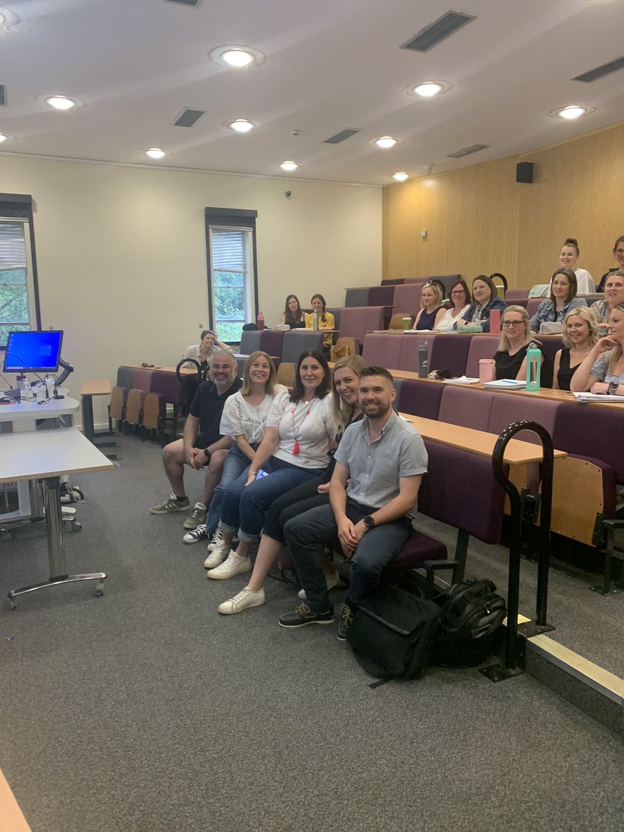 Lowri Davies tweet media