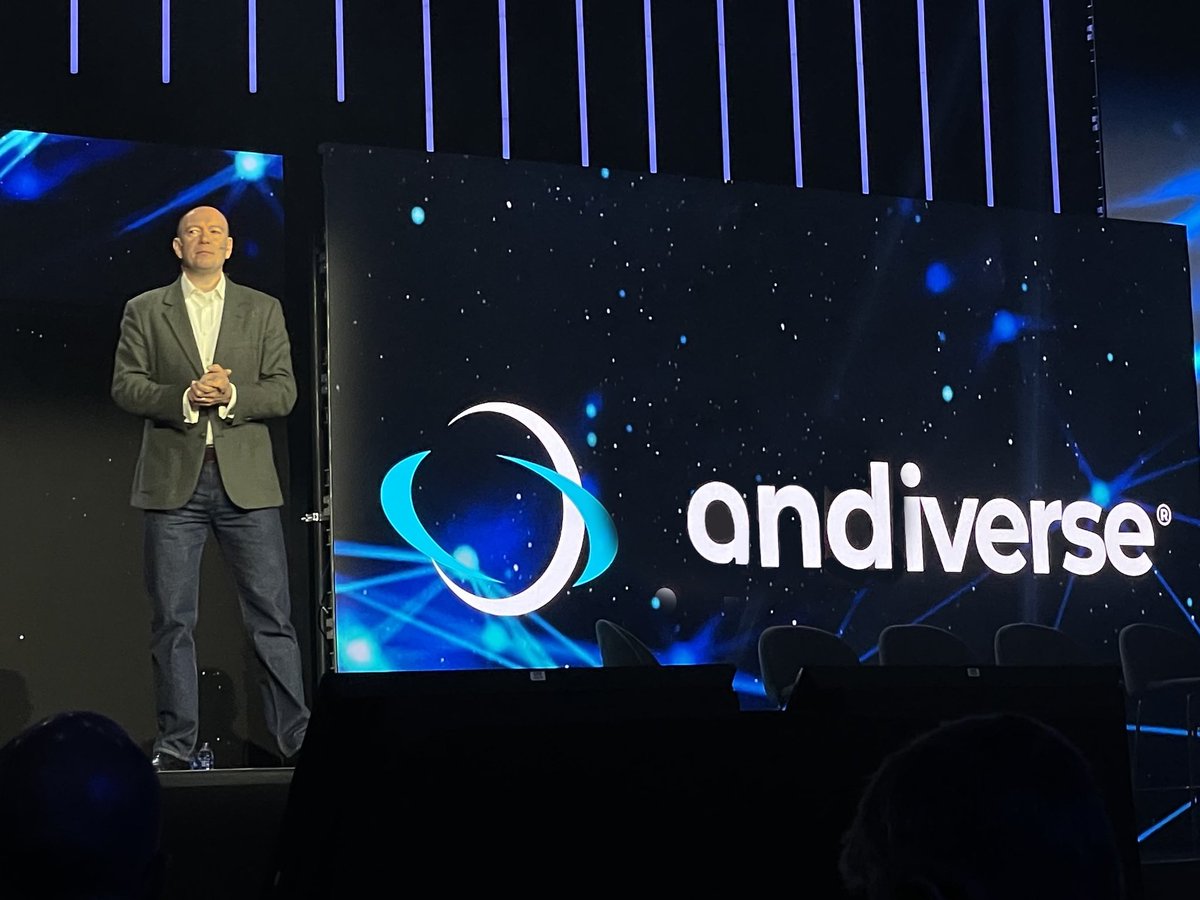 NishantK's tweet image. Thus ends Andiverse…I mean #Identiverse. Huge thanks to this gentleman for his support, friendship, and all he does to make this conference the amazing community and learning place for #identity it is. @andrewhindle is the heart and soul of this conference. 
#MischiefManaged /1