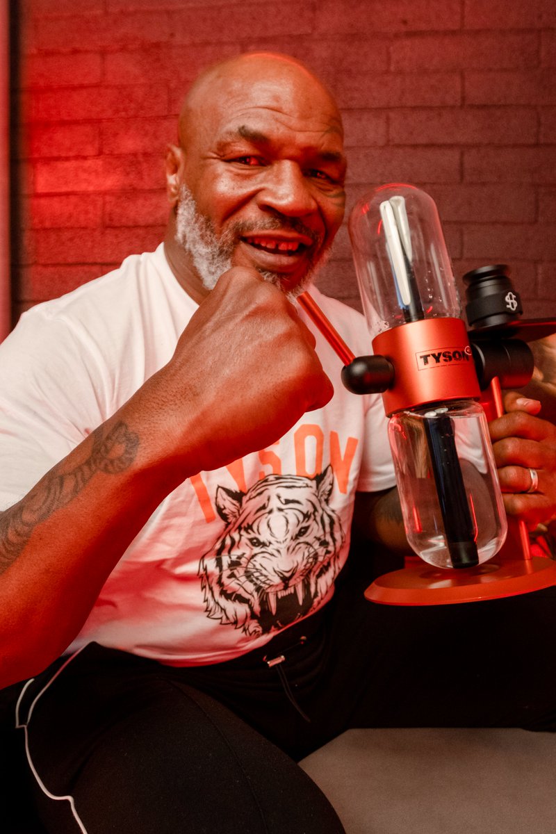 Stundenglass's tweet photo. The 🐐 himself, @MikeTyson with the brand new @itstyson20 collaboration.

Get yours: https://t.co/MtEAkv5wva https://t.co/b801vnCjAj
