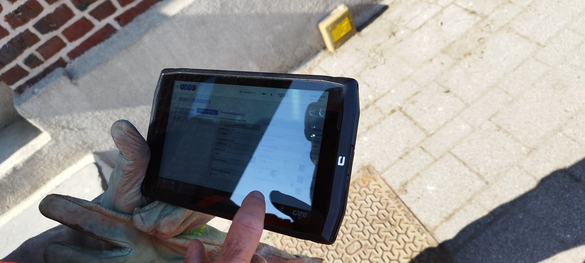 Les technicien(ne)s du site de #DOUAI de l'AINPCEST utilisent depuis une semaine leur nouvel outil de mobilité. 
✅ Rapidité
✅ Réactivité 
✅ Simplicité
✅ Performance 
✅ Autonomie
L'essayer c'est l'adopter 😉.