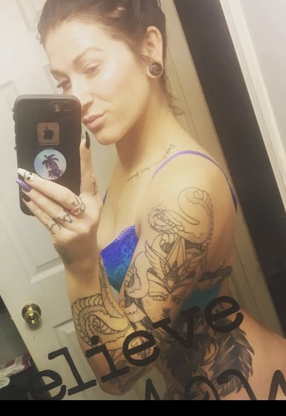 candyyyyyxo's tweet photo. https://t.co/FYV0lBjkX7 😘😉 https://t.co/kSYEiC1Yni