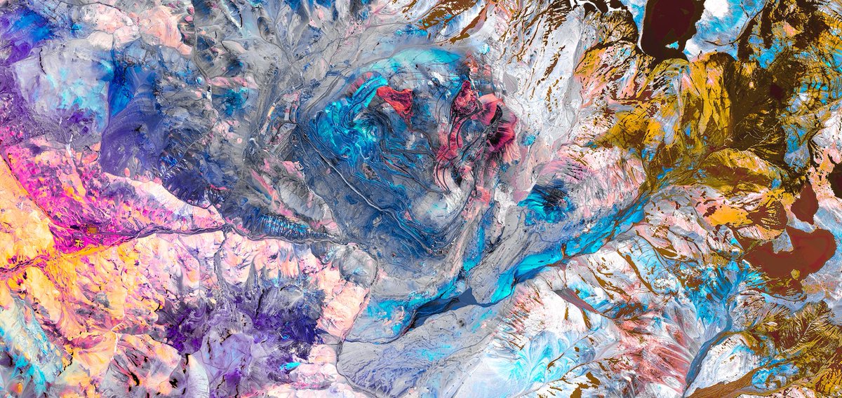 Veladero is one of the most astonishing NFT Art you will ever see. The unique artist Federico Winer created a masterpiece that evolves all your senses. 

Auction begins now at:

foundation.app/@Ultradistanci…

<a href="/ultradistancia/">Ultradistancia</a> #NFTCommunity #NFTGiveaways #NFTs #NFTNYC2022