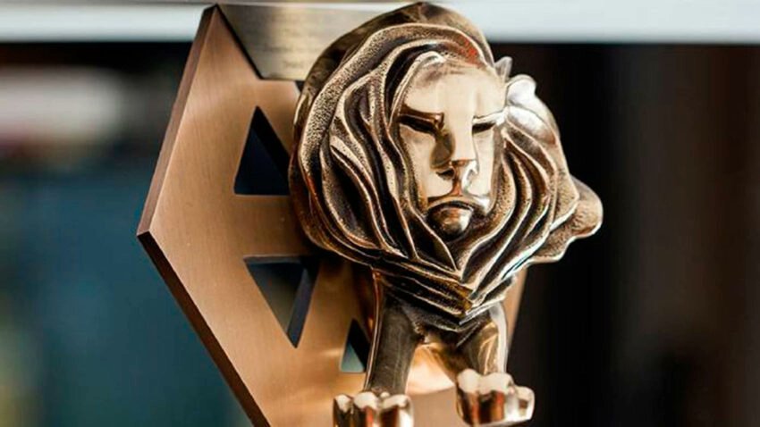 .<a href="/weareDAVIDmad/">DAVID Madrid</a>, con 15 premios, se vuelve a coronar como la agencia española más laureada en #CannesLions2022 🏅🏆
marketingdirecto.com/especiales/can…
