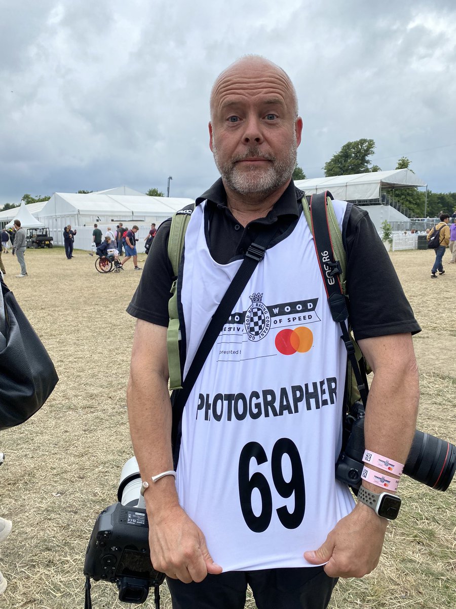 Another great day at #GoodwoodFOS with #nissanjukehybridrallycar Saw some great cars, met some nice people / friends and took some amazing images but this one is my absolute favourite #davidshep #sorrydave