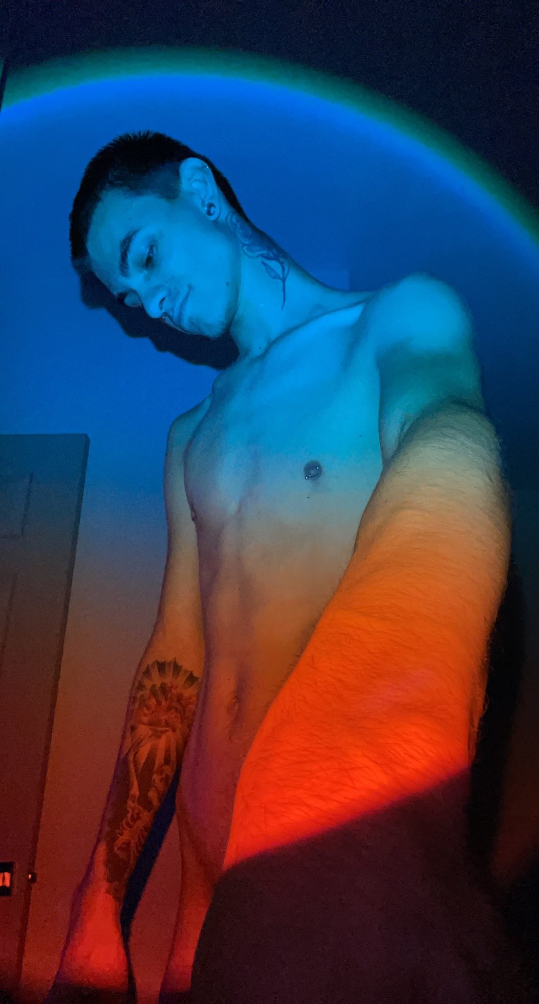 fuck me in the shower next? https://t.co/eQT4RpSQmX