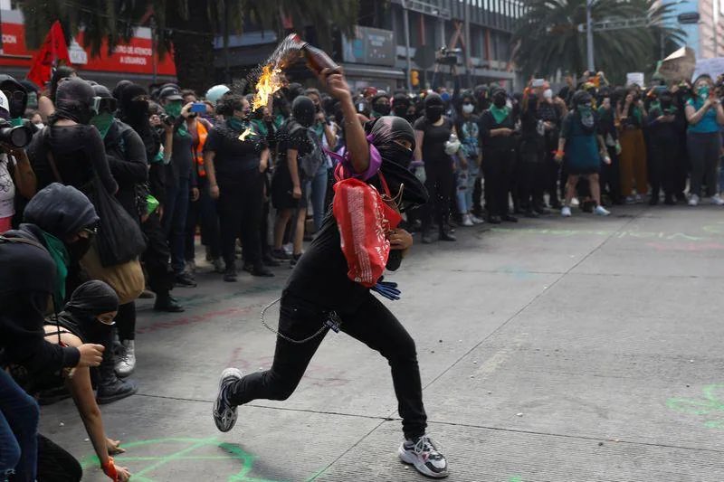 eileahh's tweet photo. thinking back to when Mexico’s courts criminalized abortion … https://t.co/Jdo77b2vOg