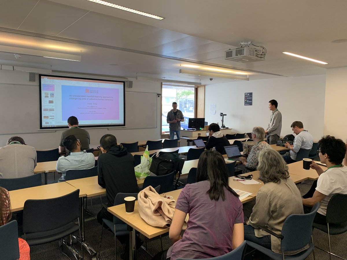 #Day2 of <a href="/SIAM_UKIE/">SIAM UK and Republic of Ireland Section</a> #NSCC student contributed talks <a href="/ICMS_Edinburgh/">ICMS</a> <a href="/IMAmaths/">IMA</a>