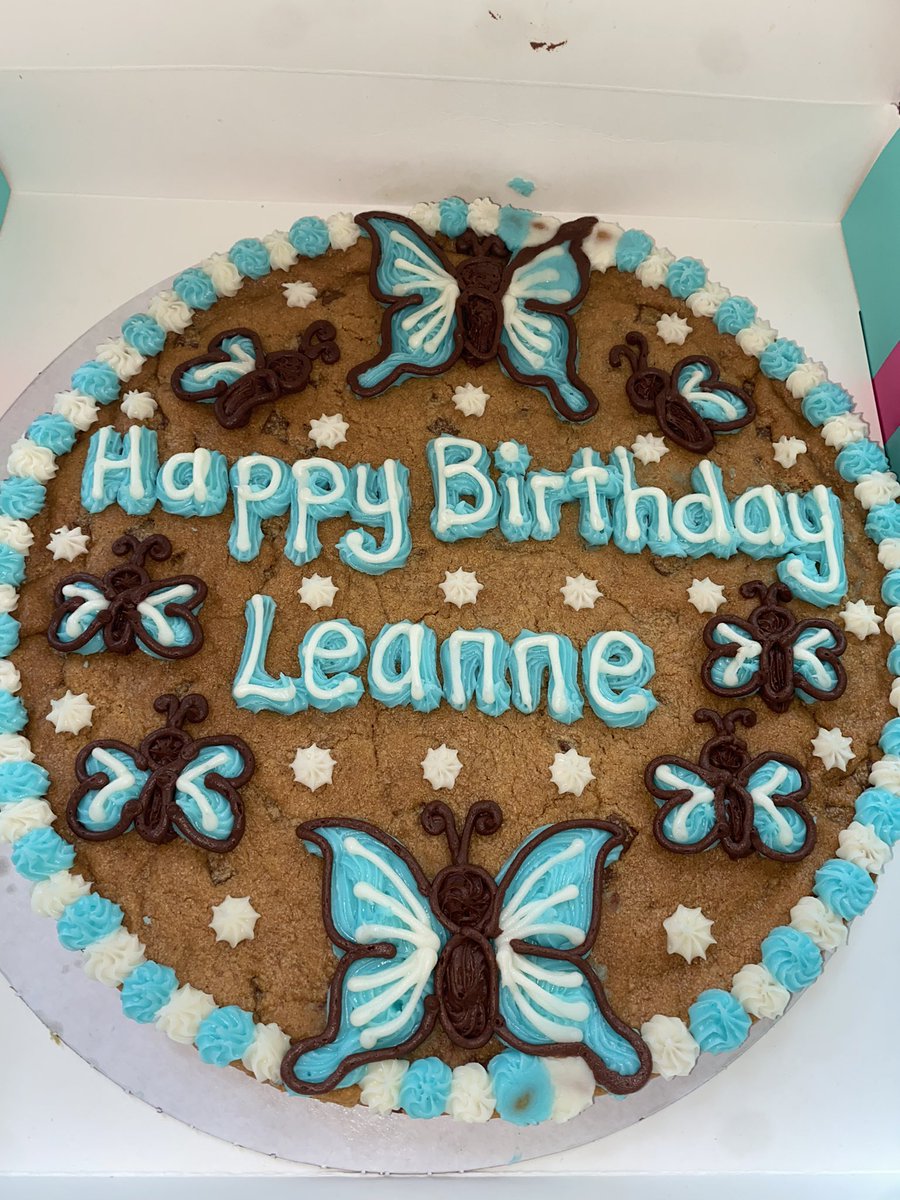 leanneroni_'s tweet photo. Here’s to 24 🥳 https://t.co/J9EYSiTx02