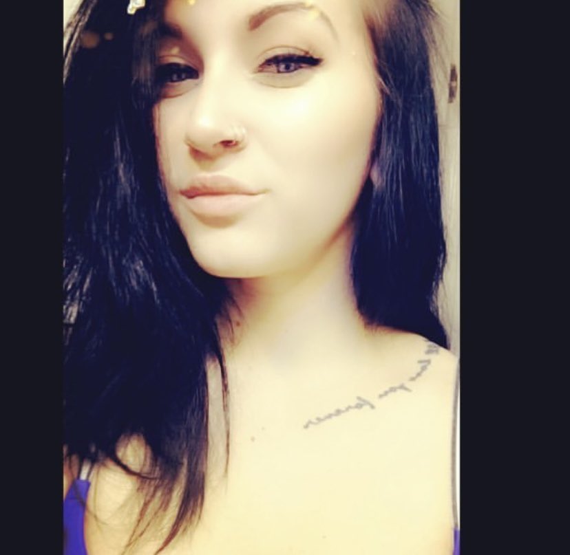 candyyyyyxo's tweet photo. https://t.co/FYV0lBjkX7 https://t.co/UBDZLylEq4
