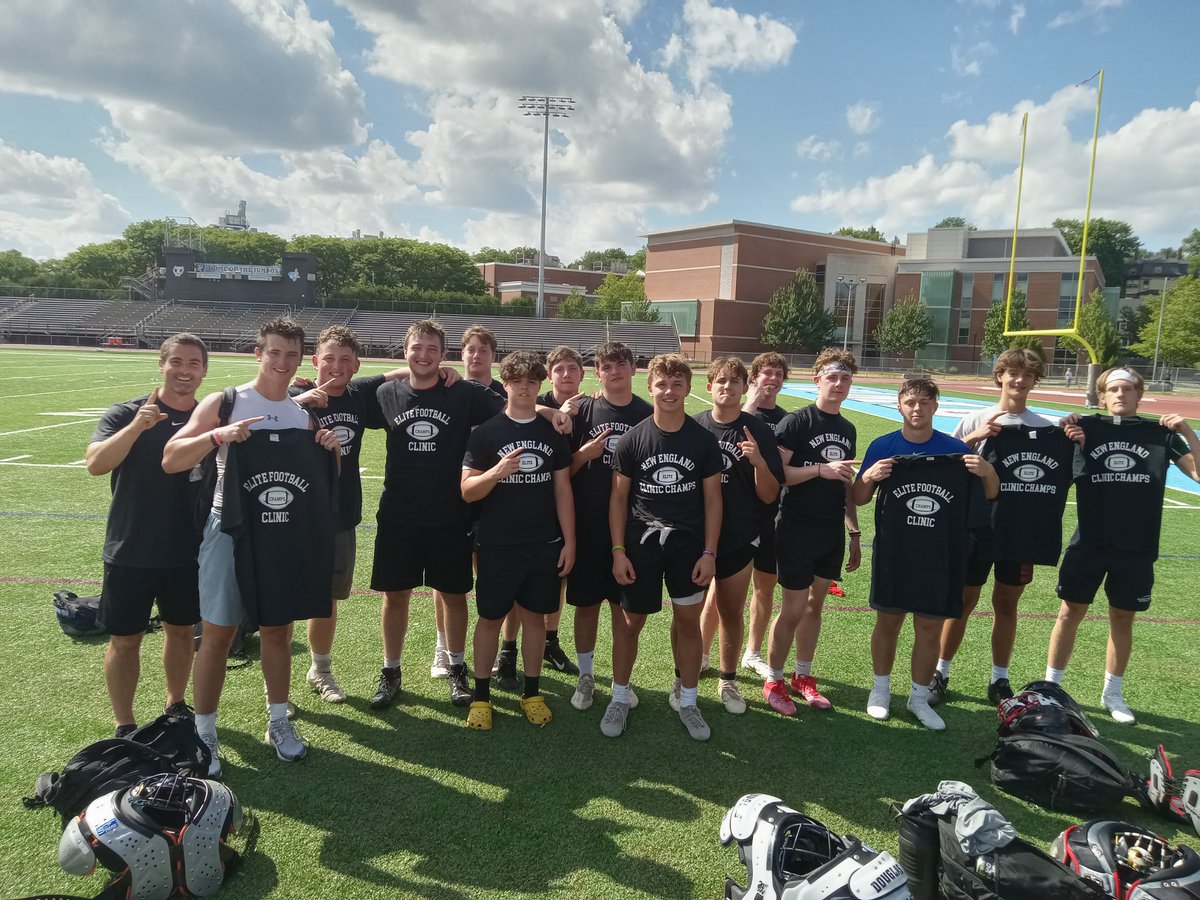 Elite Football Clinics (@elitefbclinics) on Twitter photo After 12 years of competing huge first championship for <a href="/coachdunny/">Mike Donovan</a> <a href="/BrownU_Football/">Brown Bears Football</a> After 12 years of competing huge first championship for <a href="/coachdunny/">Mike Donovan</a> <a href="/BrownU_Football/">Brown Bears Football</a>