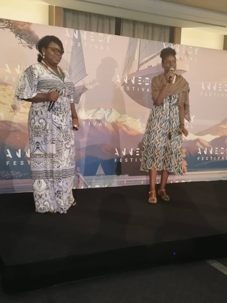 DiangaDebora's tweet photo. Le #annecyfestival  a été l'occasion pour ma soeur et moi de pitcher notre projet de court métrage d'animation #UnRoiPourMonRoyaume, grâce au programme de mentorat #parcoursdefemmes de la #LFA. 
#annecy2022  #Gabon #animation  #cinema https://t.co/X2vIIvrYec