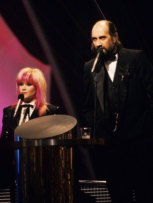Happy 80th birthday to Mick Fleetwood. Drummer and one time co-host of the . 