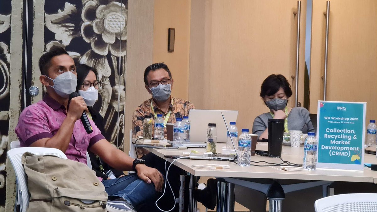 karyanto_wibowo's tweet photo. Working hard to work together with Indonesia #Packaging Recovery Organization members, increasing the collection and recycling of used packaging, adhering to #social and #environmental standards following international best practices towards a #circulareconomy in Indonesia. #IPRO https://t.co/KirvStvNHI