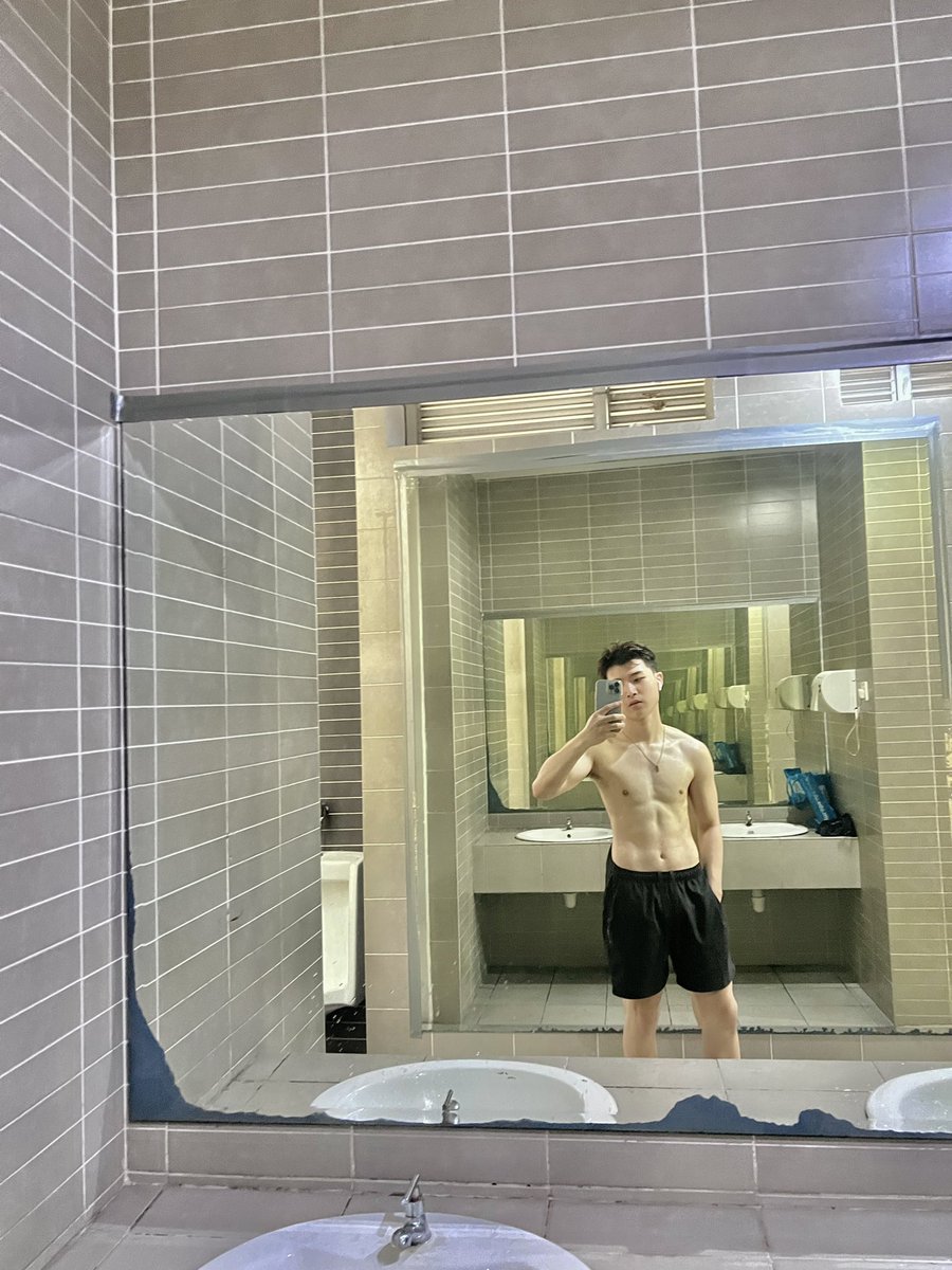 ryanloh_2000's tweet photo. https://t.co/Ts4WYvbwmF