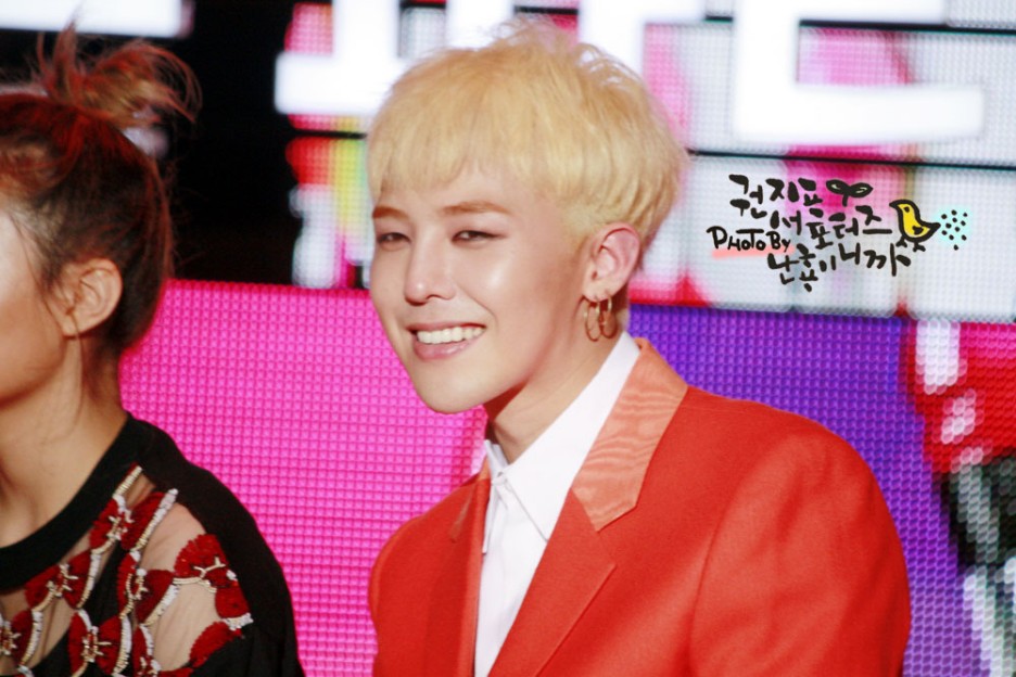 timetojiyong's tweet photo. 130705 Be Glaceau 비타민 워터 런칭쇼

#GDRAGON #권지용 https://t.co/EWQrmYSn8J