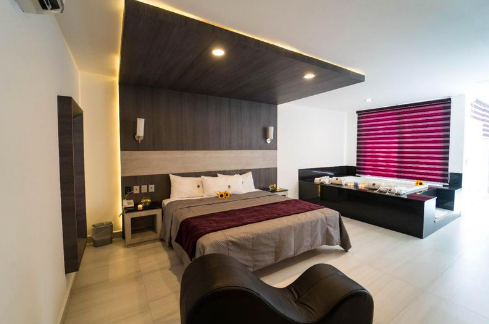AutoHacienda's tweet photo. Suite VIP con Jacuzzi.
Un espacio exclusivo para los gustos más exigentes.
🤩 https://t.co/o7dLR5Nds6